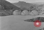 Immagine di Calvin Coolidge alla diga di Coolidge dedizione San Carlos Arizona USA, 1930, secondo 8 filmato di repertorio 65675041966