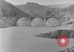 Immagine di Calvin Coolidge alla diga di Coolidge dedizione San Carlos Arizona USA, 1930, secondo 10 filmato di repertorio 65675041966