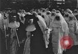 Standbild Kongress der Eucharistie Manila Philippinen, 1930, aus Sekunde 19 historischem Filmmaterial Videoclip 65675041968