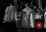 Standbild Kongress der Eucharistie Manila Philippinen, 1930, aus Sekunde 36 historischem Filmmaterial Videoclip 65675041968