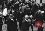 Standbild Goldene Hochzeit Party Marysville California USA, 1930, aus Sekunde 14 historischem Filmmaterial Videoclip 65675041969