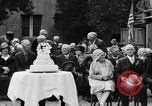 Standbild Goldene Hochzeit Party Marysville California USA, 1930, aus Sekunde 23 historischem Filmmaterial Videoclip 65675041969