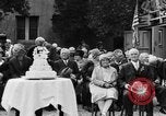 Standbild Goldene Hochzeit Party Marysville California USA, 1930, aus Sekunde 24 historischem Filmmaterial Videoclip 65675041969