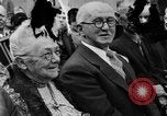 Standbild Goldene Hochzeit Party Marysville California USA, 1930, aus Sekunde 33 historischem Filmmaterial Videoclip 65675041969