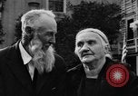 Standbild Goldene Hochzeit Party Marysville California USA, 1930, aus Sekunde 44 historischem Filmmaterial Videoclip 65675041969