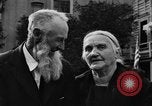 Standbild Goldene Hochzeit Party Marysville California USA, 1930, aus Sekunde 46 historischem Filmmaterial Videoclip 65675041969