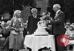 Standbild Goldene Hochzeit Party Marysville California USA, 1930, aus Sekunde 51 historischem Filmmaterial Videoclip 65675041969