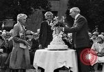 Standbild Goldene Hochzeit Party Marysville California USA, 1930, aus Sekunde 52 historischem Filmmaterial Videoclip 65675041969