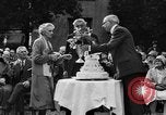 Standbild Goldene Hochzeit Party Marysville California USA, 1930, aus Sekunde 53 historischem Filmmaterial Videoclip 65675041969