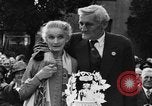 Standbild Goldene Hochzeit Party Marysville California USA, 1930, aus Sekunde 60 historischem Filmmaterial Videoclip 65675041969