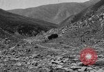 Standbild Yak Schlacht Kumbum Tibet, 1930, aus Sekunde 10 historischem Filmmaterial Videoclip 65675041972
