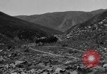 Standbild Yak Schlacht Kumbum Tibet, 1930, aus Sekunde 18 historischem Filmmaterial Videoclip 65675041972