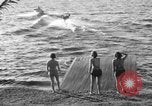 Standbild Surf Board Winter Haven Florida USA, 1931, aus Sekunde 17 historischem Filmmaterial Videoclip 65675041976