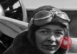 Standbild Elinor Smith Mineola New York USA, 1931, aus Sekunde 33 historischem Filmmaterial Videoclip 65675041977