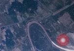 Standbild Jets North Vietnam, 1968, aus Sekunde 13 historischem Filmmaterial Videoclip 65675042012