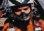 Standbild Jets North Vietnam, 1968, aus Sekunde 23 historischem Filmmaterial Videoclip 65675042012