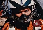 Standbild Jets North Vietnam, 1968, aus Sekunde 37 historischem Filmmaterial Videoclip 65675042012