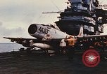 Standbild United States Navy Flugzeuge North Vietnam, 1968, aus Sekunde 5 historischem Filmmaterial Videoclip 65675042014