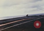 Standbild United States Navy Flugzeuge North Vietnam, 1968, aus Sekunde 16 historischem Filmmaterial Videoclip 65675042014