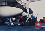Standbild United States Navy Flugzeuge North Vietnam, 1968, aus Sekunde 24 historischem Filmmaterial Videoclip 65675042015