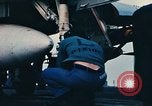 Standbild United States Navy Flugzeuge North Vietnam, 1968, aus Sekunde 38 historischem Filmmaterial Videoclip 65675042015