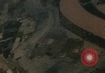 Standbild Jets North Vietnam, 1968, aus Sekunde 22 historischem Filmmaterial Videoclip 65675042017