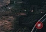 Standbild Jets North Vietnam, 1968, aus Sekunde 53 historischem Filmmaterial Videoclip 65675042017