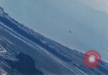 Standbild Jets North Vietnam, 1968, aus Sekunde 56 historischem Filmmaterial Videoclip 65675042017