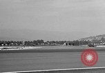 Standbild USAF Search and Rescue Team bereitet abzuweichen Nice Frankreich, 1954, aus Sekunde 16 historischem Filmmaterial Videoclip 65675042027