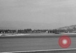 Standbild USAF Search and Rescue Team bereitet abzuweichen Nice Frankreich, 1954, aus Sekunde 17 historischem Filmmaterial Videoclip 65675042027