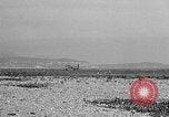 Standbild USAF Search and Rescue Team bereitet abzuweichen Nice Frankreich, 1954, aus Sekunde 39 historischem Filmmaterial Videoclip 65675042027
