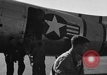 Standbild USAF Search and Rescue Team bereitet abzuweichen Nice Frankreich, 1954, aus Sekunde 58 historischem Filmmaterial Videoclip 65675042027