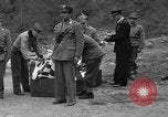 Standbild Suche Für abgestürzte USAF C-47 Flugzeuge San Giacomo di Entracque Italien, 1954, aus Sekunde 47 historischem Filmmaterial Videoclip 65675042032
