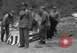 Standbild Suche Für abgestürzte USAF C-47 Flugzeuge San Giacomo di Entracque Italien, 1954, aus Sekunde 52 historischem Filmmaterial Videoclip 65675042032