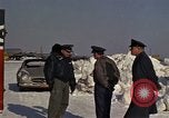 Immagine di Salvataggio di B-52 crash superstiti Bangor Maine USA, 1963, secondo 6 filmato di repertorio 65675042037