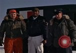 Immagine di Salvataggio di B-52 crash superstiti Bangor Maine USA, 1963, secondo 38 filmato di repertorio 65675042037