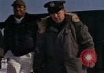 Immagine di Salvataggio di B-52 crash superstiti Bangor Maine USA, 1963, secondo 40 filmato di repertorio 65675042037
