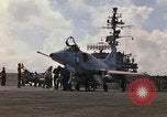 Image USS Constellation lancement avion pendant la guerre de Vietnam Station Yankee Vietnam, 1967, de la seconde 12 séquences d'archives historiques vidéo 65675042047