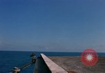 Image USS Constellation lancement avion pendant la guerre de Vietnam Station Yankee Vietnam, 1967, de la seconde 52 séquences d'archives historiques vidéo 65675042047