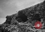 Standbild Höhlen Okinawa Ryukyu Inseln, 1945, aus Sekunde 33 historischem Filmmaterial Videoclip 65675042101