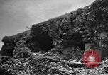 Standbild Höhlen Okinawa Ryukyu Inseln, 1945, aus Sekunde 34 historischem Filmmaterial Videoclip 65675042101