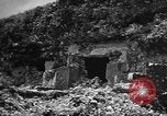Standbild Höhlen Okinawa Ryukyu Inseln, 1945, aus Sekunde 40 historischem Filmmaterial Videoclip 65675042101