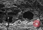 Standbild Höhlen Okinawa Ryukyu Inseln, 1945, aus Sekunde 46 historischem Filmmaterial Videoclip 65675042101