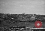 Standbild Naval gun defence Okinawa Ryukyu Inseln, 1945, aus Sekunde 56 historischem Filmmaterial Videoclip 65675042102