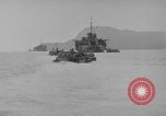 Standbild Landungsboote Tanks Okinawa Ryukyu Inseln, 1945, aus Sekunde 4 historischem Filmmaterial Videoclip 65675042110