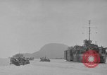 Standbild Landungsboote Tanks Okinawa Ryukyu Inseln, 1945, aus Sekunde 11 historischem Filmmaterial Videoclip 65675042110