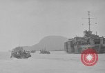 Standbild Landungsboote Tanks Okinawa Ryukyu Inseln, 1945, aus Sekunde 12 historischem Filmmaterial Videoclip 65675042110