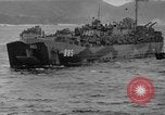 Standbild Landungsboote Tanks Okinawa Ryukyu Inseln, 1945, aus Sekunde 31 historischem Filmmaterial Videoclip 65675042110
