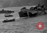 Standbild Landungsboote Tanks Okinawa Ryukyu Inseln, 1945, aus Sekunde 38 historischem Filmmaterial Videoclip 65675042110