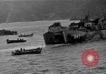 Standbild Landungsboote Tanks Okinawa Ryukyu Inseln, 1945, aus Sekunde 41 historischem Filmmaterial Videoclip 65675042110